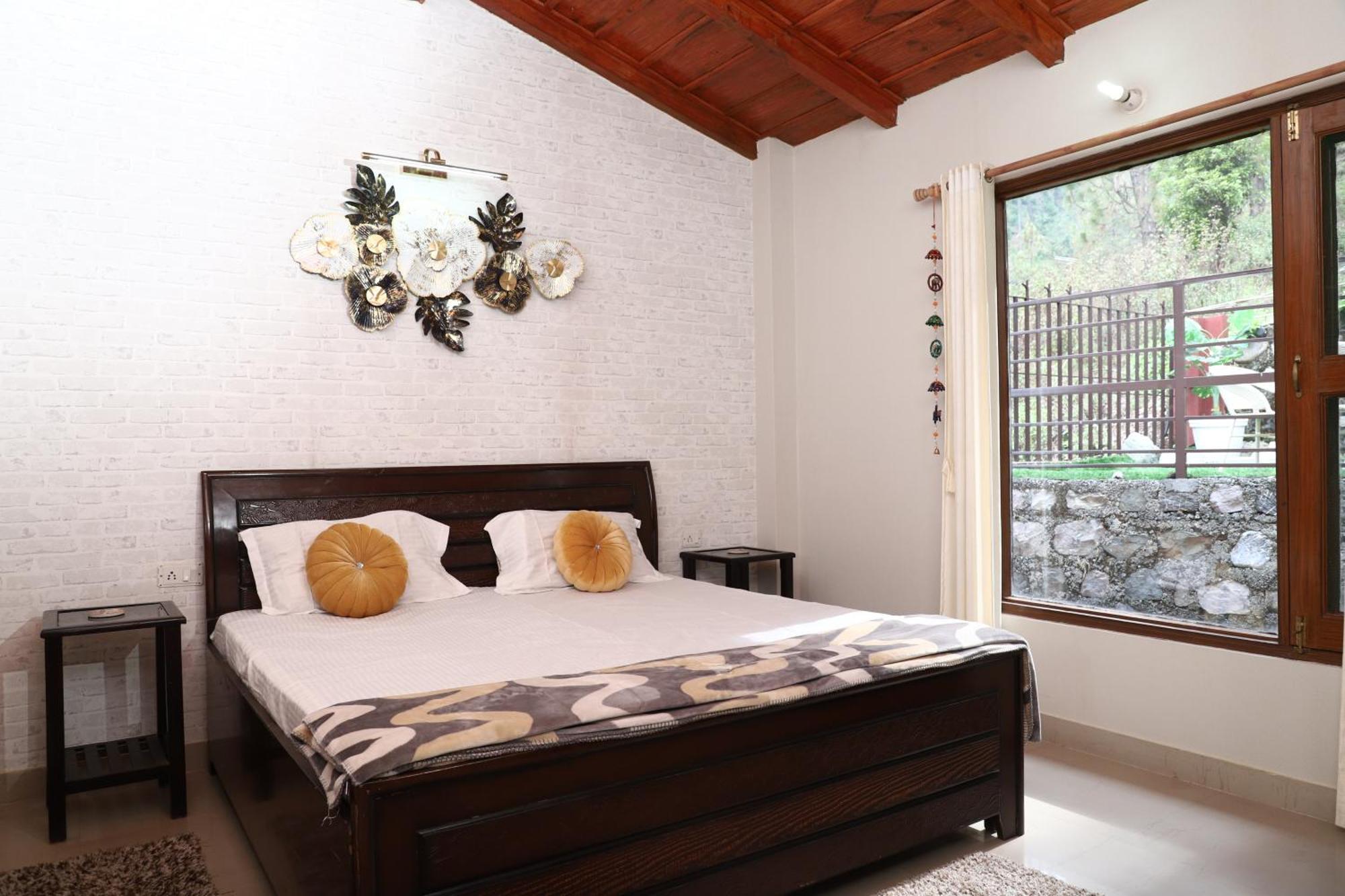 Naini's Nest Alpine View